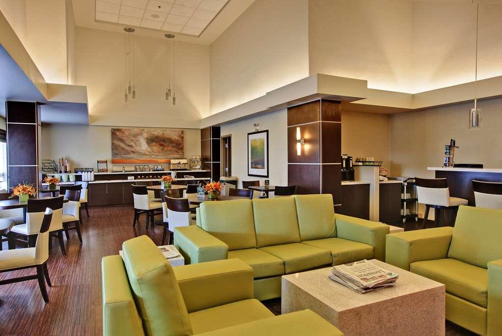Homesuites By D3H Regina Exterior foto